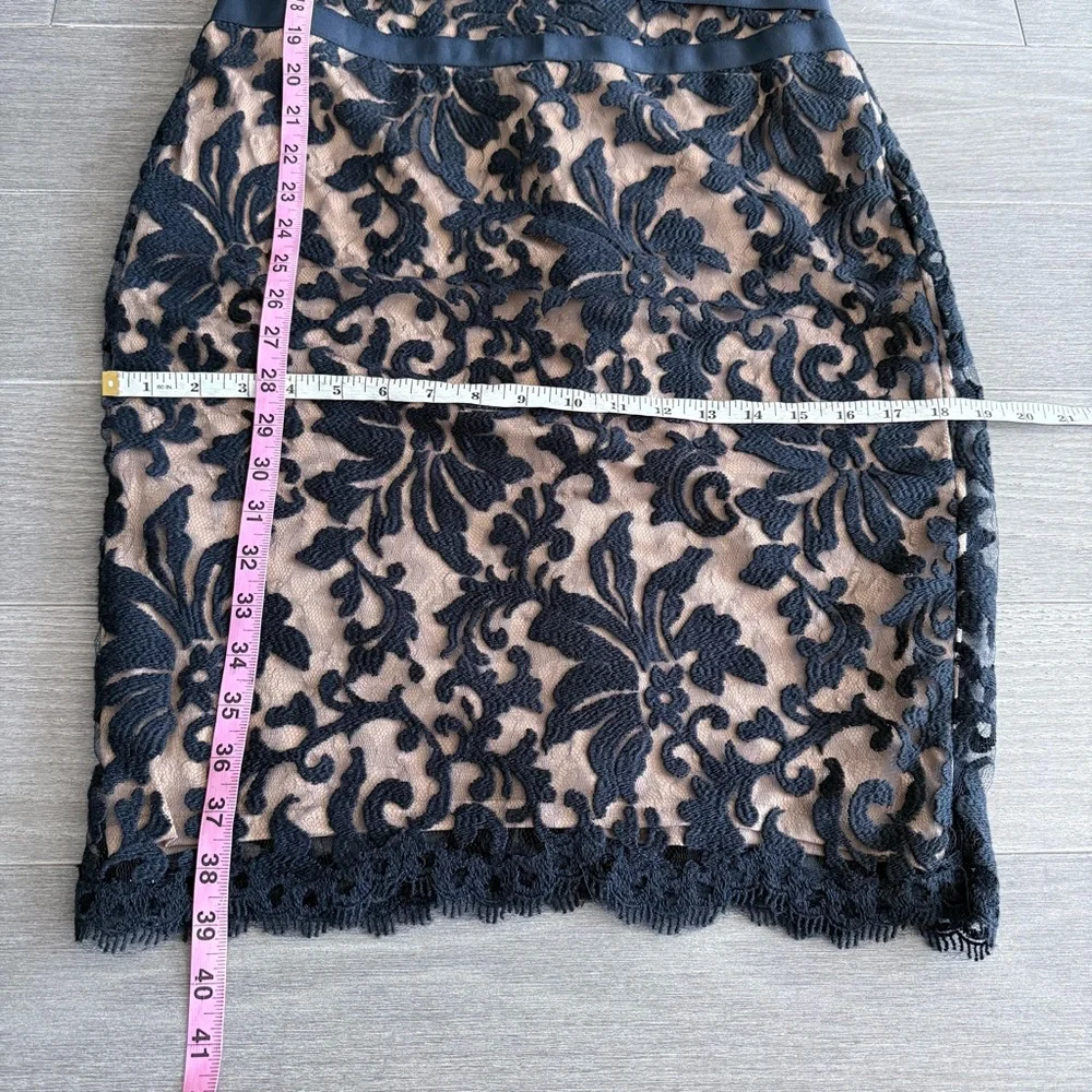Tadashi Shoji Lace & Tulle Sheath Dress 6 Navy Nude Cocktail Party Wedding Guest - Picture 16 of 16